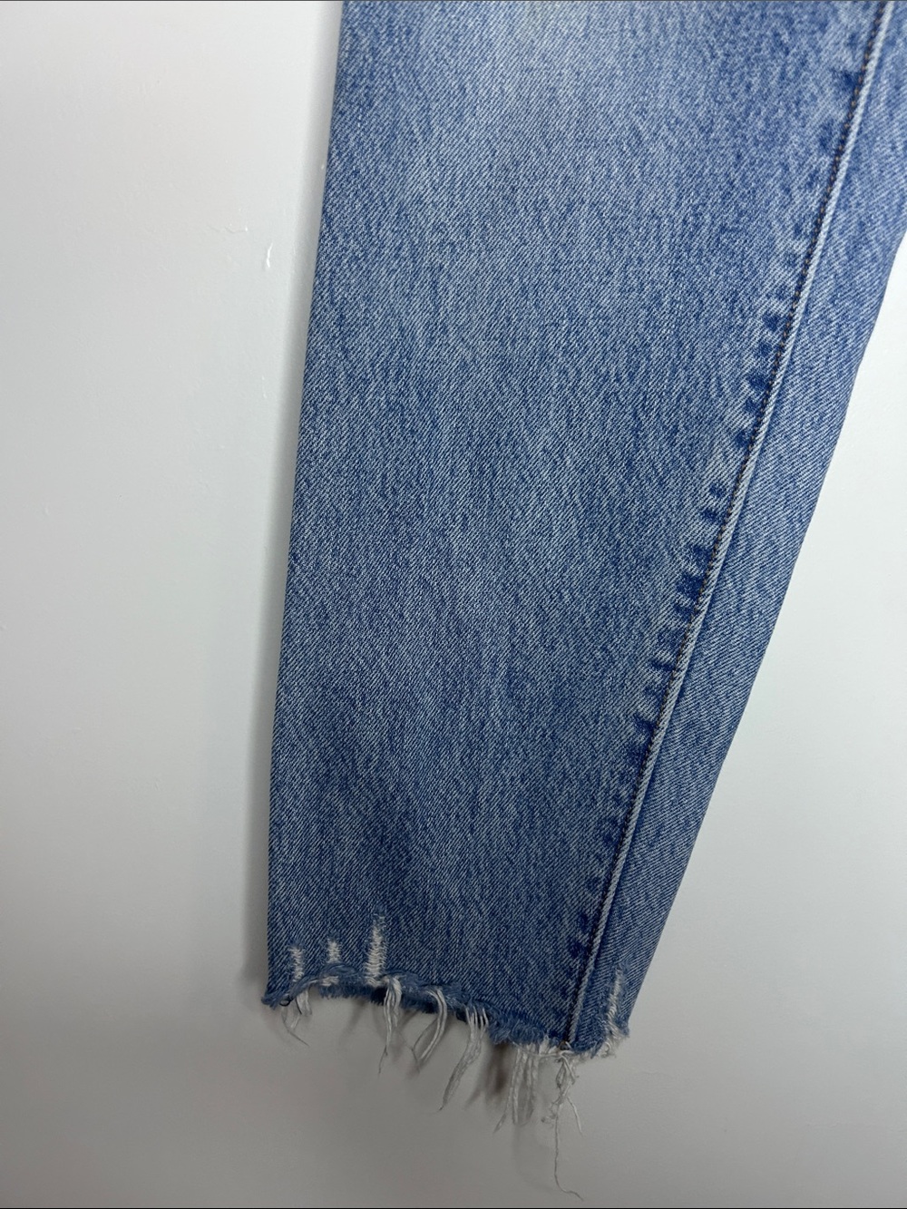 Levi's Wedgie Jean - Raw Hem - Light Wash - Picture 4 of 9